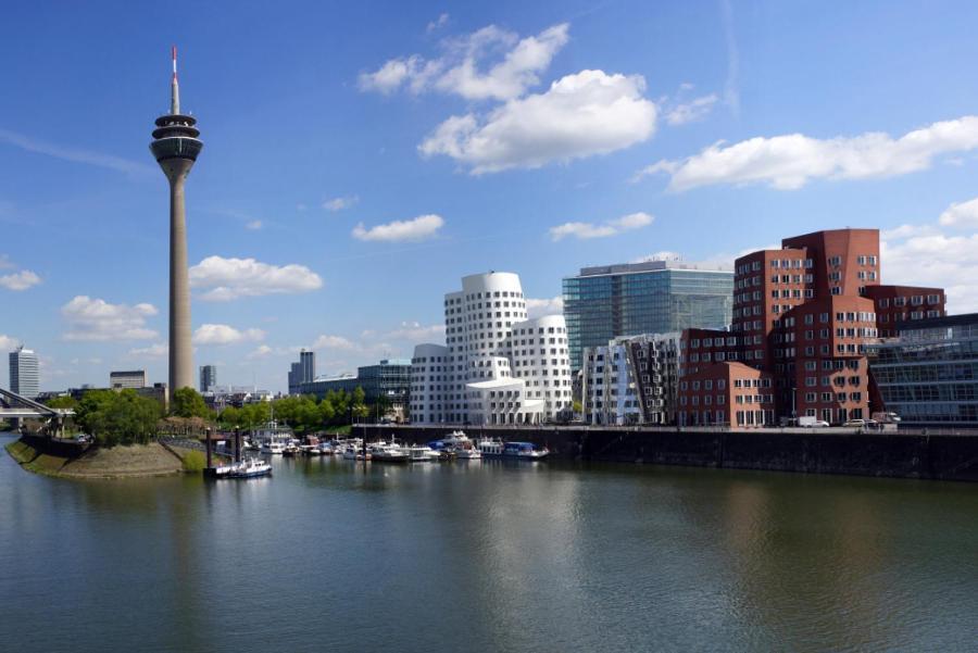 Garden Bilk Hafen Hotel Дюселдорф Екстериор снимка