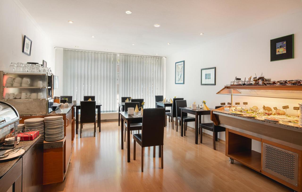 Garden Bilk Hafen Hotel Дюселдорф Екстериор снимка