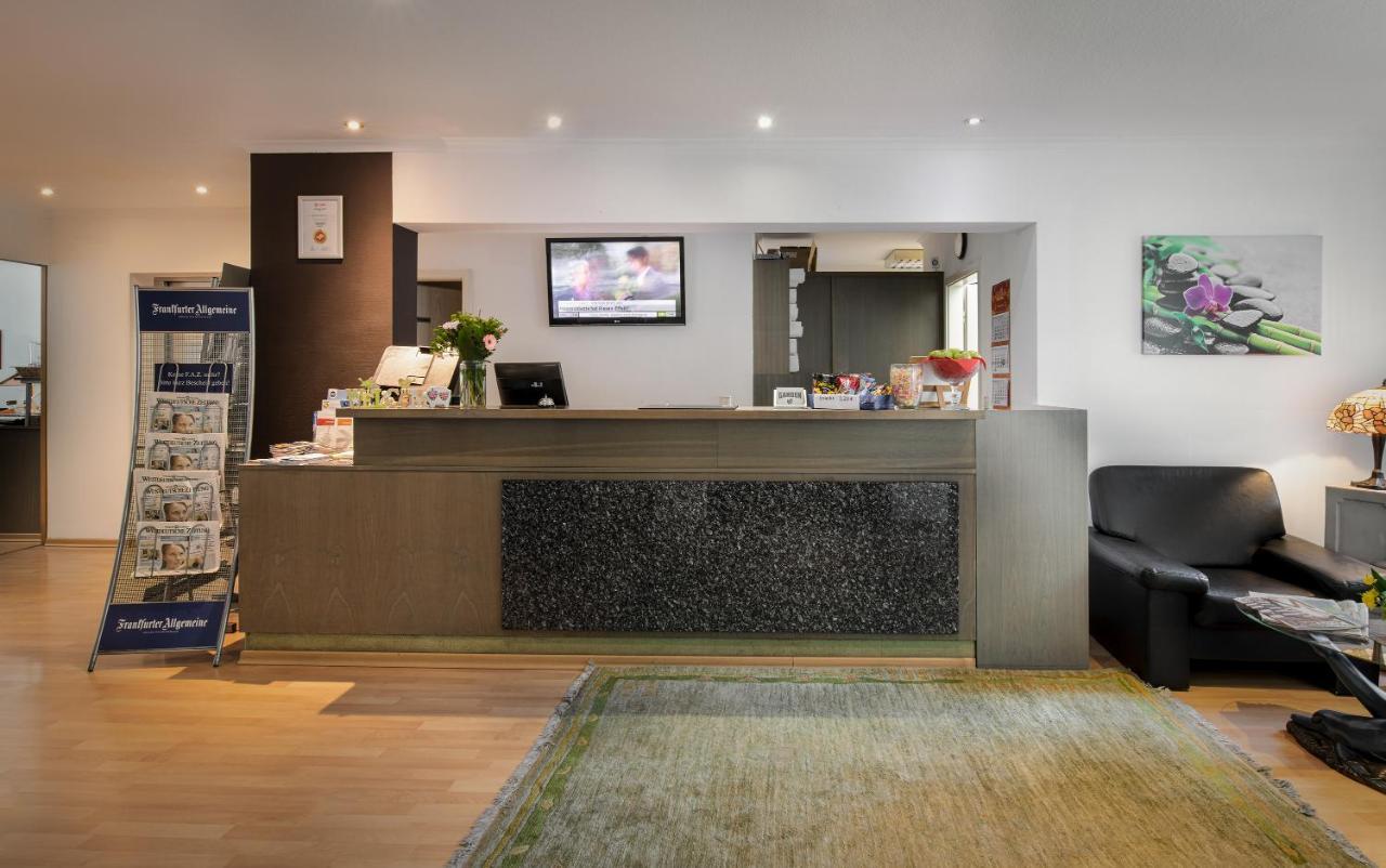 Garden Bilk Hafen Hotel Дюселдорф Екстериор снимка