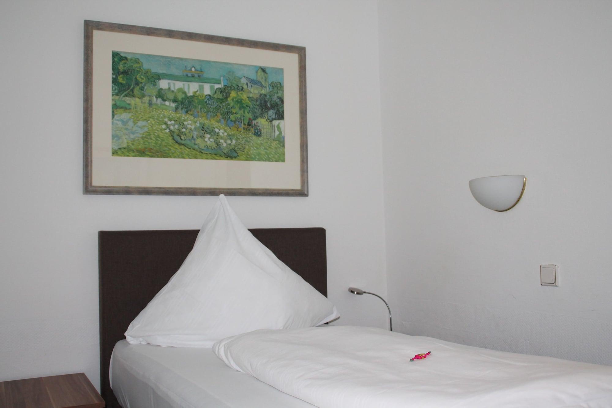 Garden Bilk Hafen Hotel Дюселдорф Екстериор снимка