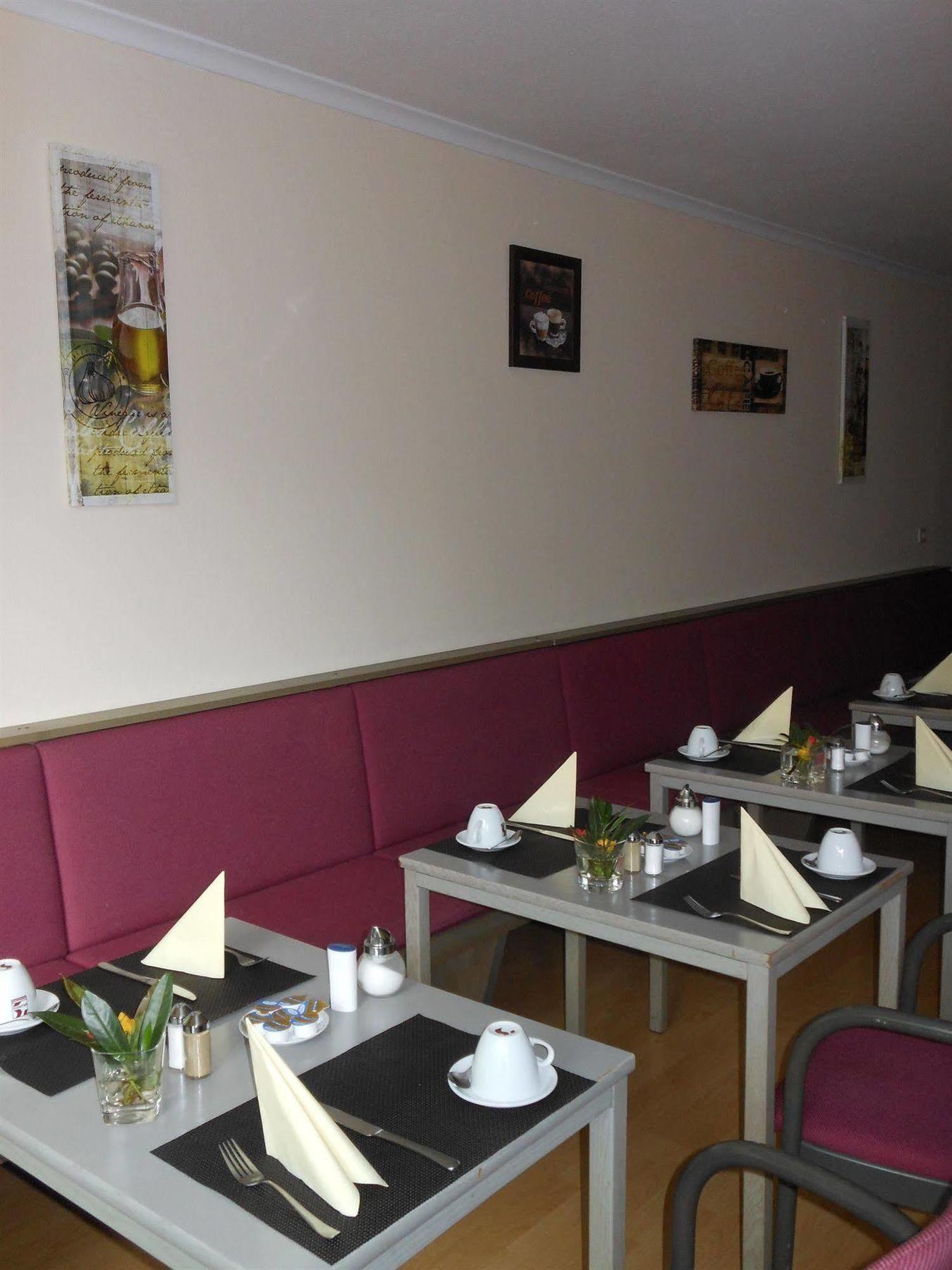 Garden Bilk Hafen Hotel Дюселдорф Екстериор снимка