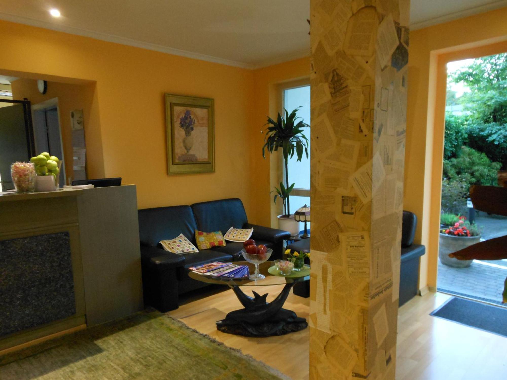 Garden Bilk Hafen Hotel Дюселдорф Екстериор снимка